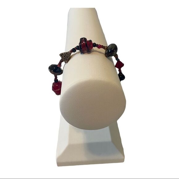 Handmade Glass Bead Bracelet.  - Picture 3 of 8